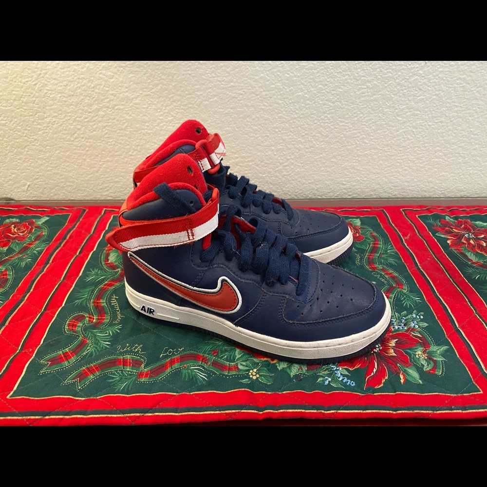 Nike Air Force Ones High Tops 5Y
